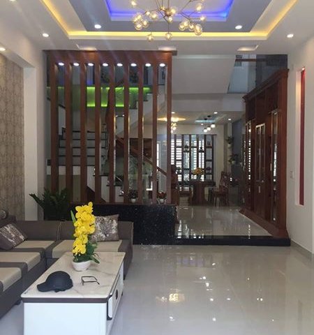 Bán nhà mặt phố Phùng Hưng, Đà Nẵng, DT 95m2, 3 tầng, hướng Đông Nam, giá 5.3 tỷ