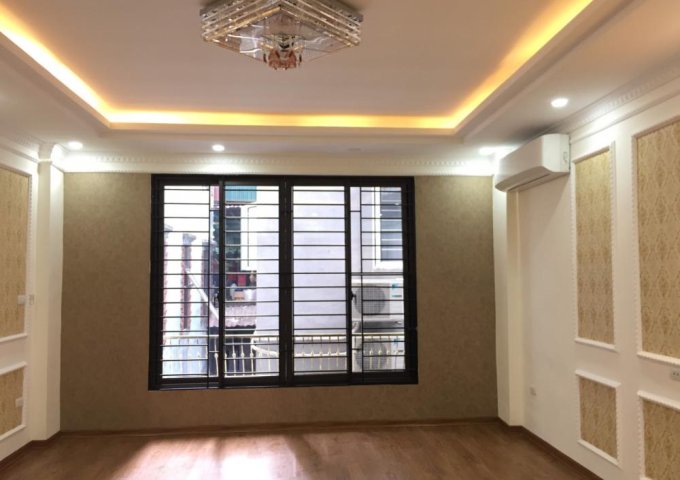 Bán nhà PL ngõ 199 Trần Quốc Hoàn, Cầu Giấy, 8.95 tỷ, 45m2x6T xây mới