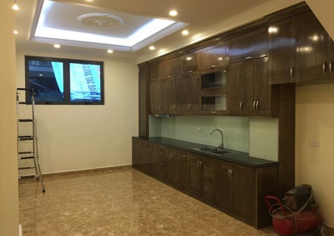 Bán nhà PL ngõ 199 Trần Quốc Hoàn, Cầu Giấy, 8.95 tỷ, 45m2x6T xây mới