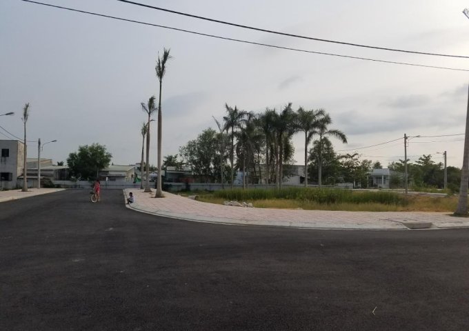 Càn bán gấp lô đất đường Long Thuận, phường Long Phước, kẹt tiền vì dá banh trả nợ