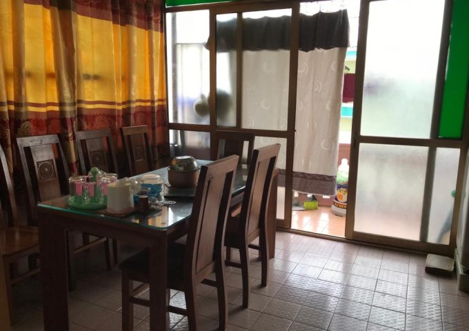 Bán gấp căn nhà 4 tầng, gần Đại Học Y Hà Nội