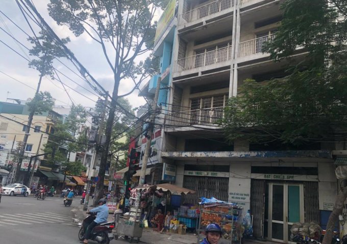 Cho thuê mặt bằng làm phòng khám bệnh giá 35tr tại ngã tư Thuận Kiều, Q11