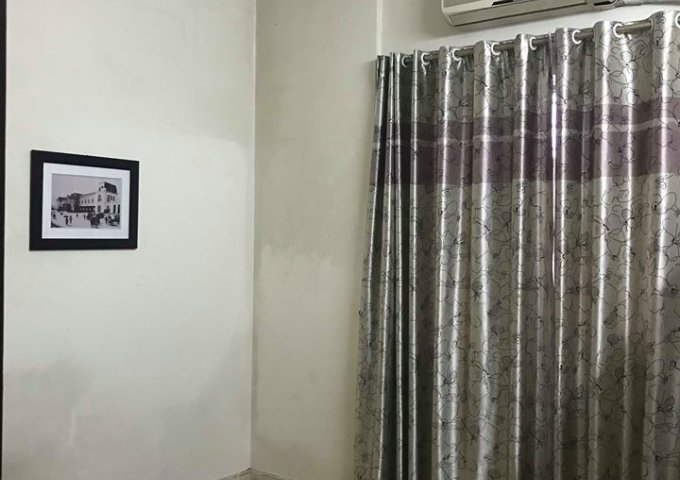 Cho thuê căn hộ đồ cơ bản tại Việt Hưng, Long Biên. DT 75m2, giá 4.5tr/tháng