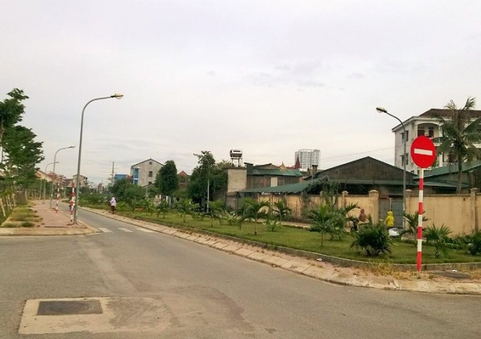Bán lô biệt thự 2 mặt đường, đường SINH THÁI, phường Hà Huy Tập