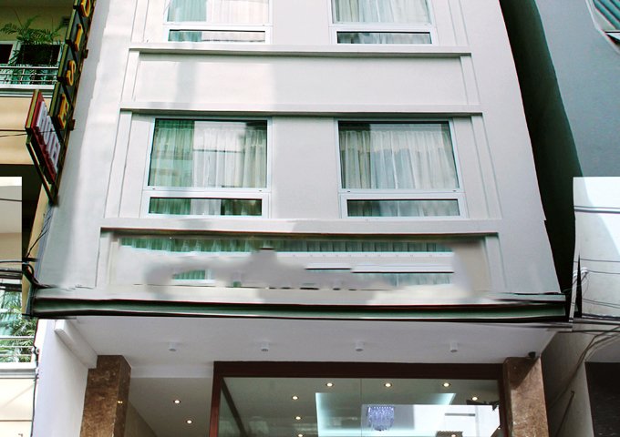 Bán khách sạn đường Phạm Phú Thứ, Hải Châu, gần sông Hàn. DTĐ 100m2, 8 tầng, 16 phòng, giá 25 tỷ