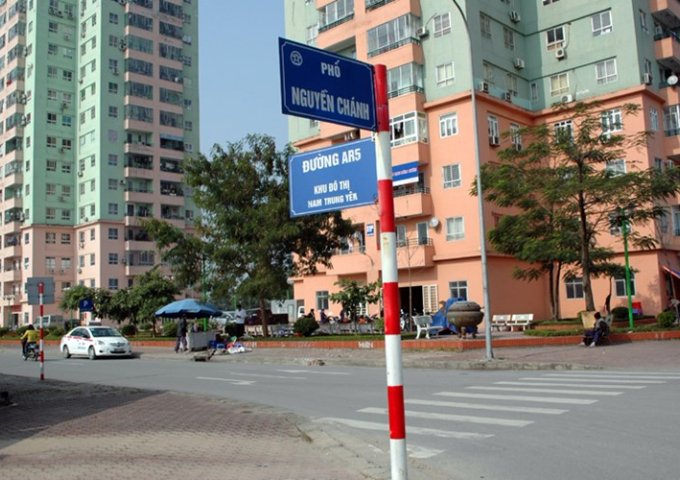 Bán nhà mặt phố Nguyễn Chánh, diện tích 56m2, 7 tầng, mặt tiền 4,3m, thang máy, 18,3 tỷ