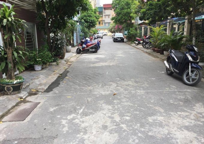 Cho thuê nhà riêng khu phân lô cao cấp Nguyễn Lương Bằng - Ô Chợ Dừa