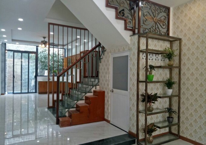 Bán nhà mới C5 KDC Nam Long Phú Thuận, Quận 7, xây dựng 2 lầu ST. DT: 4x20m, giá: 7.8 tỷ TL