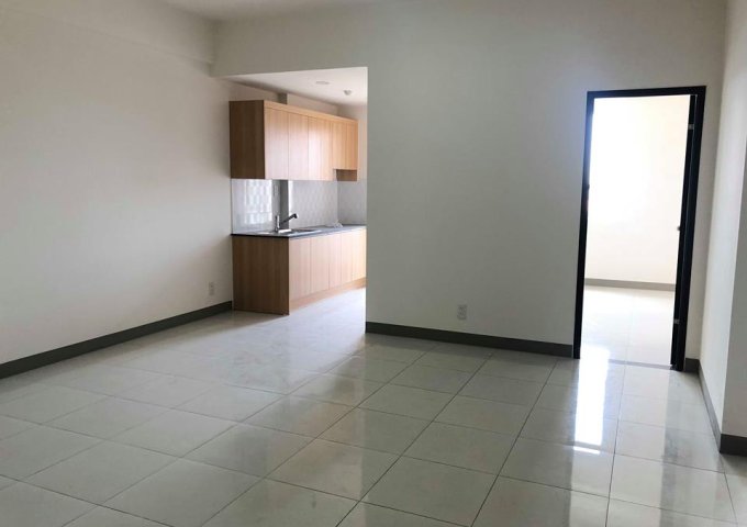 Mở bán căn hộ Sky 9 CT3, tầng thấp, giá 1 tỷ 350tr, view hướng Nam, 65m2, LH: 0906.606.182