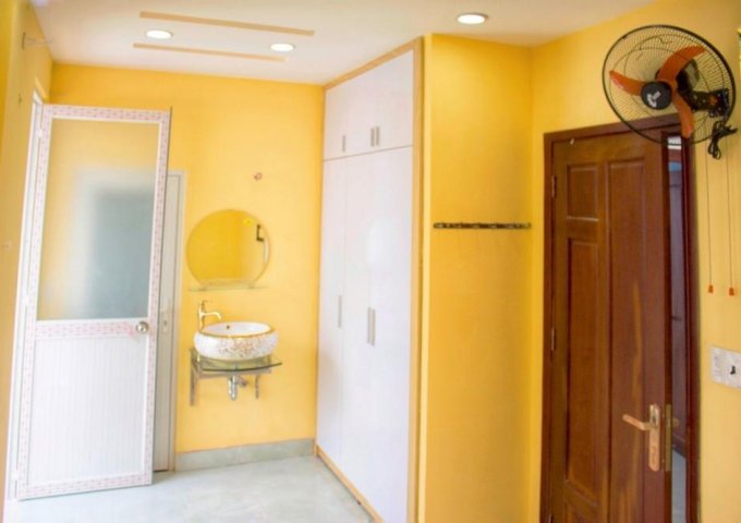 Cho thuê căn hộ đầy đủ tiện nghi không gian thoáng mát Phan Đăng Lưu, Phú Nhuận