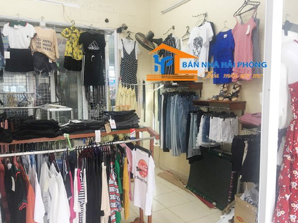 Sang nhượng cửa hàng quần áo khu vực ngã tư Quán Toan, Hồng Bàng, Hải Phòng