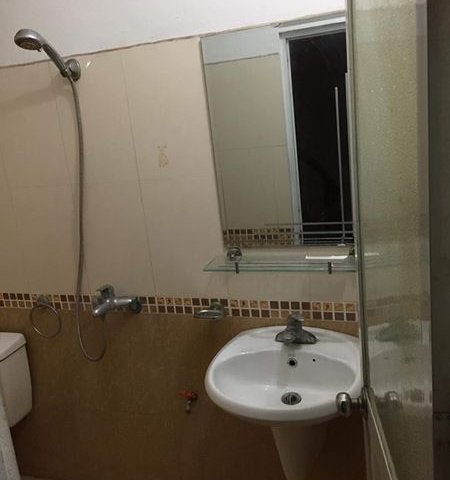 Bán nhà ngõ 63 Thái Thịnh, ô tô đỗ cửa, giá 3.5 tỷ