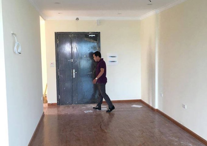 Cho thuê căn hộ không đồ, diện tích 80m2 tại tòa Valencia, Việt Hưng, Long Biên, 097.190.2576