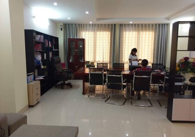 Cho thuê mặt bằng làm văn phòng ở tầng 4, mặt phố Nam Đồng kéo dài (ngõ 360 Xã Đàn), 13 tr/th