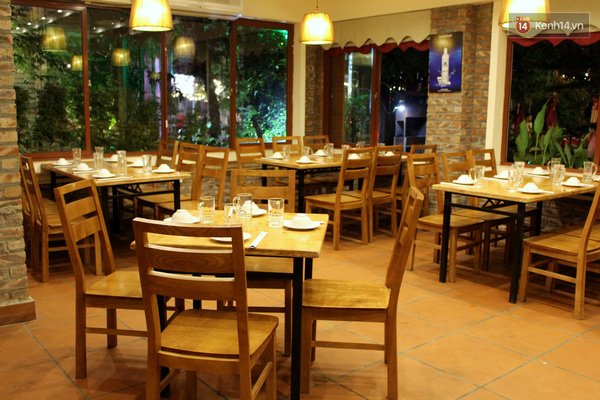 Cho thuê nhà hàng DT 2.000m2, khu ẩm thực Ngọc Lâm - Long Biên