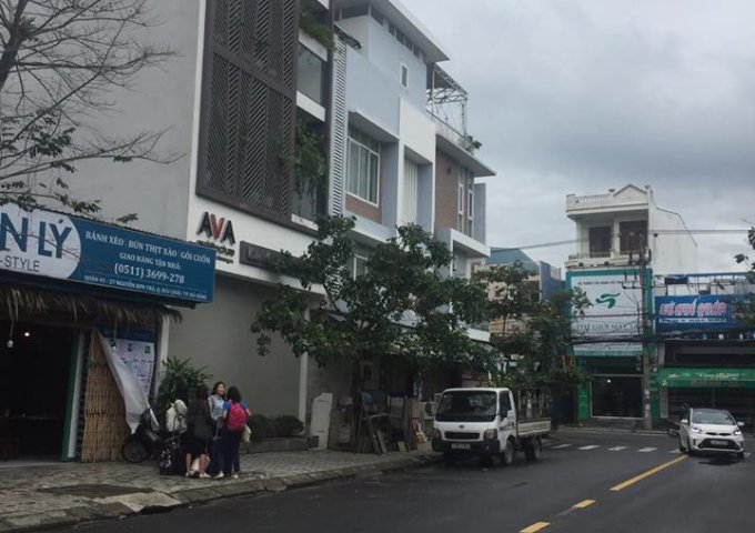 Bán nhà 1 mê 2 tầng 2 mặt tiền Nguyễn Phẩm, gần bệnh viện quốc tế, khu vực tập trung đông sinh viên