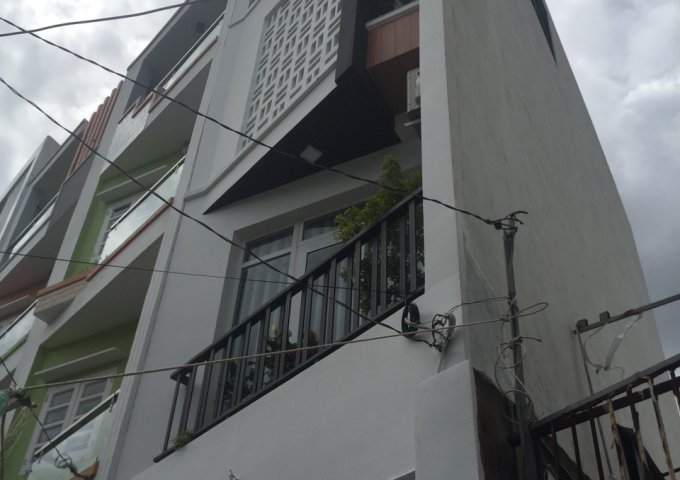 Bán nhà 416/23/22 Dương Quảng Hàm, P.5, Gò Vấp. Dt: 4x10.39m. Giá 3.99 tỷ tl