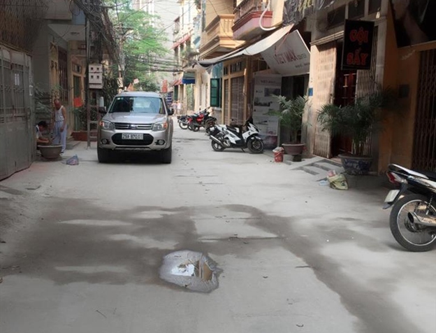 Bán nhà phố Ao Sen, Hà Đông, kinh doanh siêu đỉnh, ô tô đỗ cửa, phân lô chỉ hơn 3 tỷ