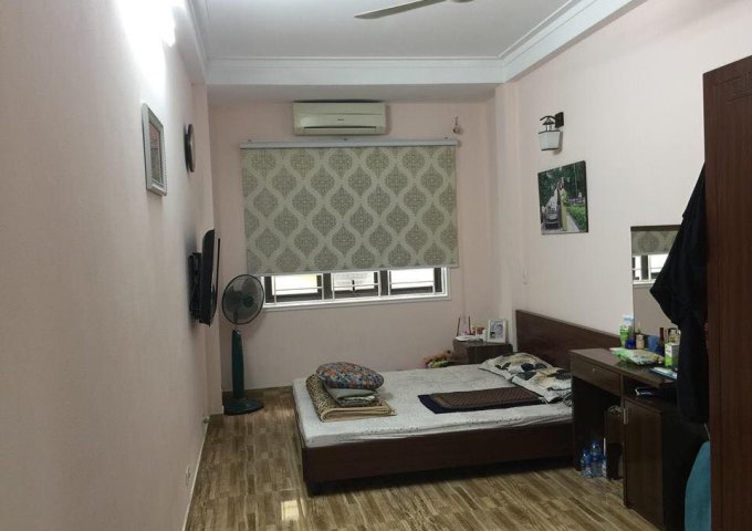 Bán nhà ngõ 181 phố Nguyễn Lương Bằng, 4 tầng, full nội thất, giá 3.9 tỷ