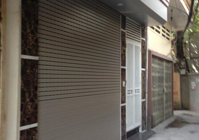 Cho thuê nhà 3 tầng tại 85 phố Yên Lạc, Vĩnh Tuy, Hai Bà Trưng, giá 5tr/th