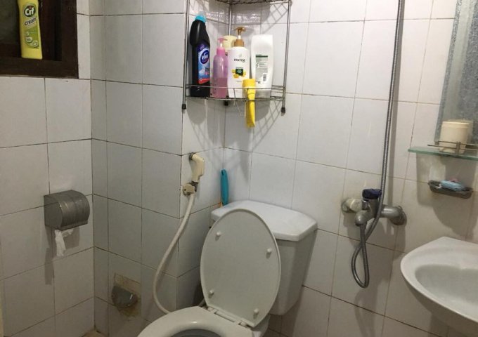 Cần bán gấp tập thể bệnh viện Quân Y 354 - Đội Nhân, full đồ 1,7 tỷ, 60m2