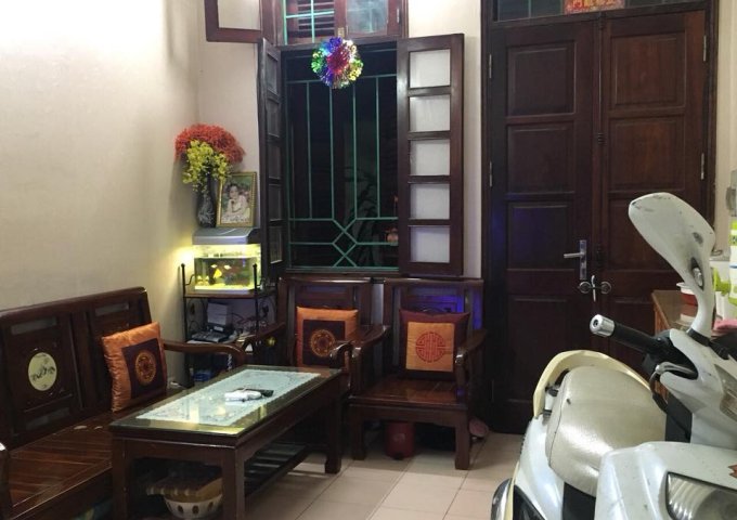 Cần bán gấp tập thể bệnh viện Quân Y 354 - Đội Nhân, full đồ 1,7 tỷ, 60m2