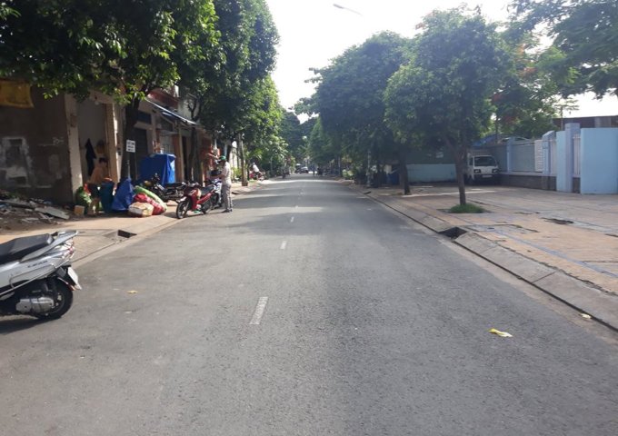 Nhà hẻm 94/ Nguyễn Thế Truyện, nhà 1 trệt lửng 2 lầu, 4x16m, hướng Đông, giá 7.8 tỷ