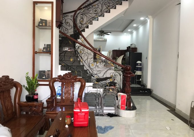 Hẻm 271 Trịnh Đình Trọng, DT: 5.5x15m, 3 lầu, 7.5 tỷ