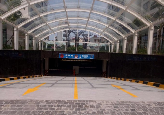 Chính chủ bán gấp căn hộ CC 789 Xuân Đỉnh, tòa CT1, DT 60,3m2, 30 triệu/m2. LH: 0869017256