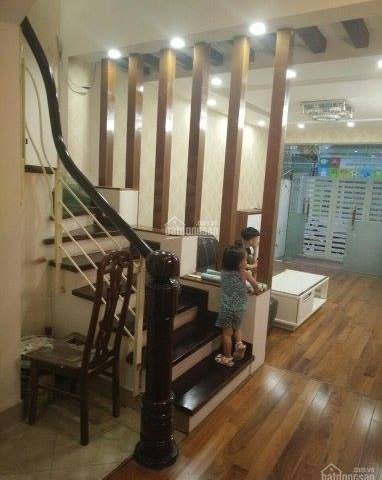 Cần cho thuê nhà tại ngõ Nguyễn Xiển, Thanh Xuân, nhà rất đẹp phù hợp nhiều loại hình kinh doanh