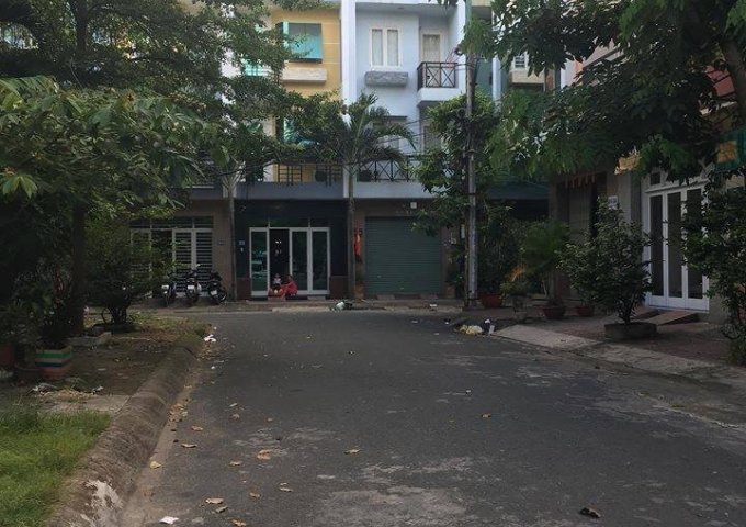 Bán Nhà hẻm 52/ Đường Huỳnh Thiện Lộc, dt 4x18m, 3 lầu. giá 8.5 tỷ . lh 0903947859 