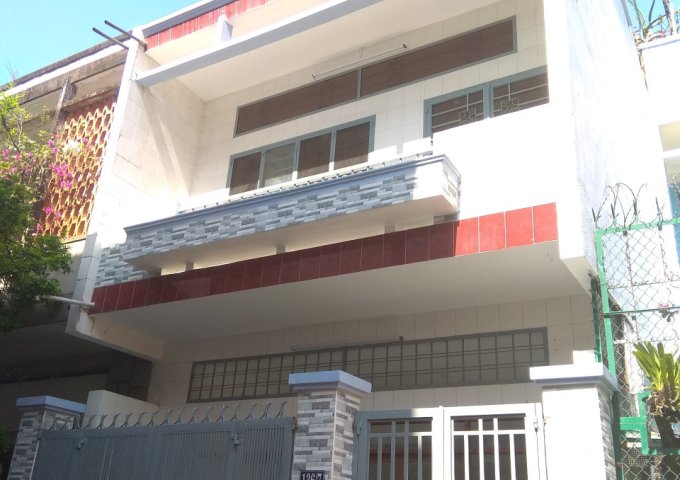 Tôi cần tiền bán gấp căn nhà 136/7 Trần Văn Kỷ, phường 14, Quận Bình Thạnh, TP HCM.