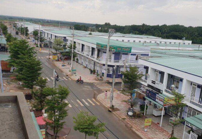 Bán nhà mặt phố tại dự án khu đô thị Thịnh Gia, Bến Cát, Bình Dương, diện tích 106m2, giá tt 499 tr