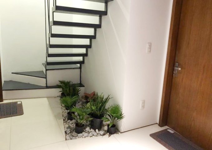 Bán nhà 3 tầng 2 mặt tiền Nguyễn Mỹ, Hoà Xuân