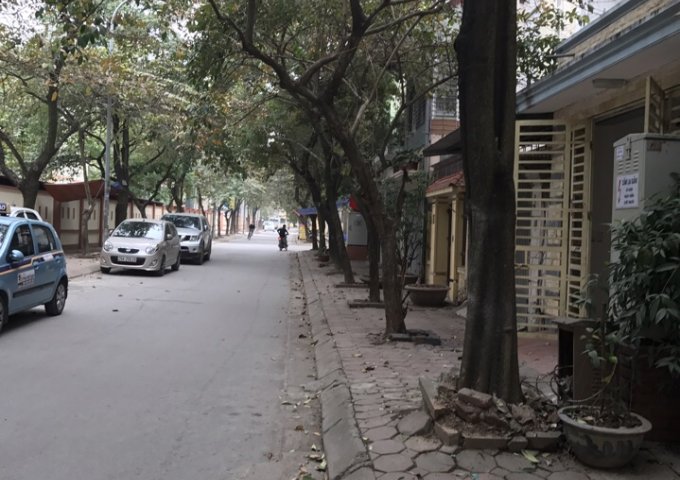 Bán nhà liền kề dãy TT3 khu đô thị Văn Quán, Hà Đông nhà 2 mặt đường trước sau rộng 13m, vị trí đẹp