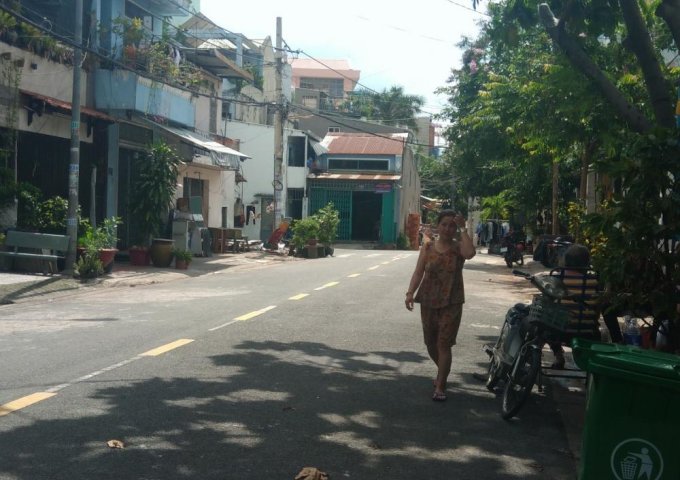 Bán nhà hẻm 11 Đỗ Thừa Luông, P. Tân Qúy, Q. Tân Phú, DT 32m2, giá 3,3 tỷ