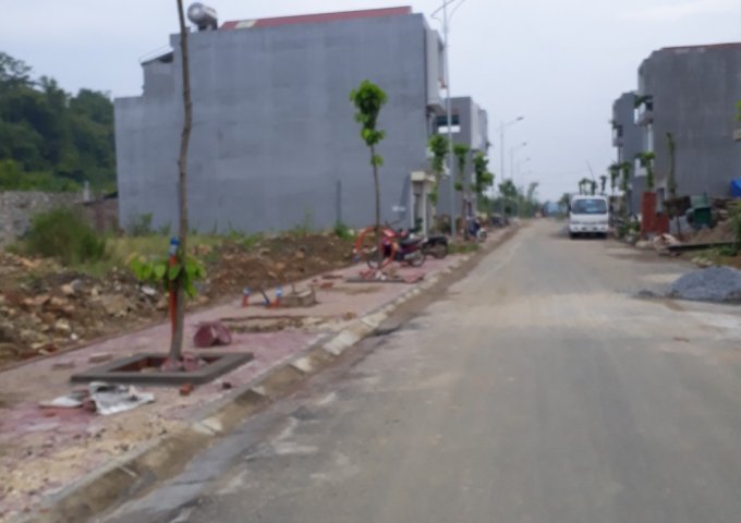 Cần tiền bán gấp lô đất ở phường Bình Minh, thành phố Lào Cai