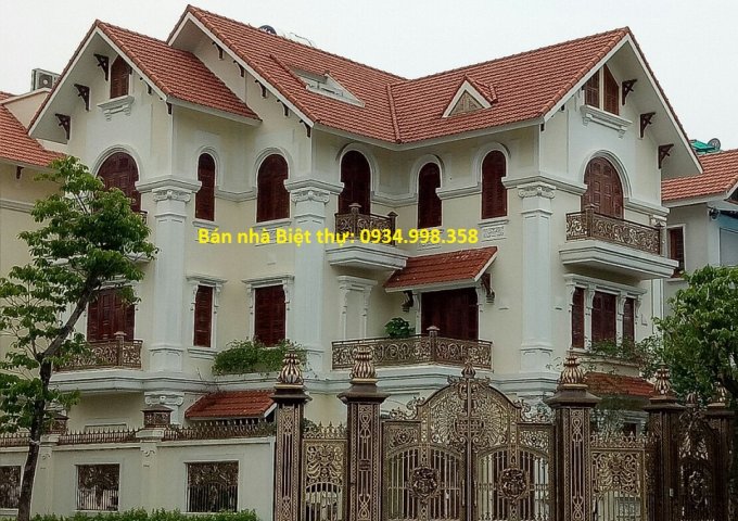 Bán nhà phố Tân Mai, quận Hoàng Mai: 236m2, mặt tiền 20m, vị trí rất đẹp, giá 21.5 tỷ.
