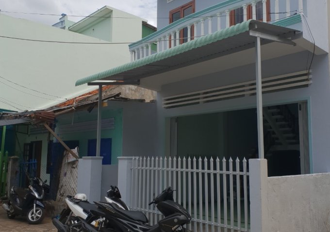 Bán nhà đúc 1 mê khu phố Lê Duẩn, hẻm Nguyễn Trường Tộ, phường 6, Tuy Hòa, Phú Yên, cách biển 100m