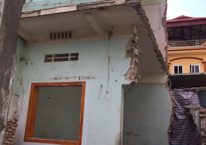 Bán đất mặt ngõ 218 Tam Trinh oto vào nhà