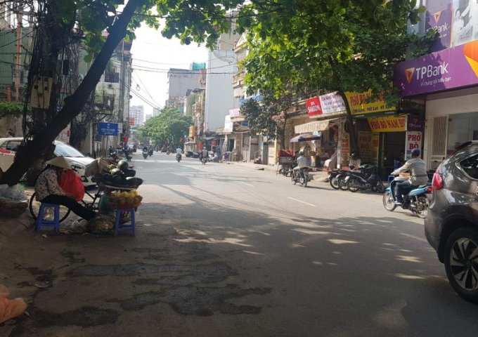 Bán nhà cấp 4 nở hậu mặt đường Đa Sỹ, Hà Đông, kinh doanh tốt, LH: 0971431539