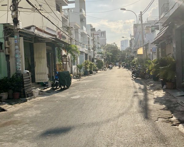 Bán nhà cấp 4 mặt tiền Đường số 33 phường Tân Kiểng Quận 7