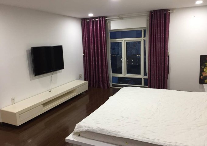Bán gấp lofthouse căn hộ Phú Hoàng Anh DTSD 150m2, 3 phòng ngủ, 3 toilet, nội thất Châu Âu cực đẹp