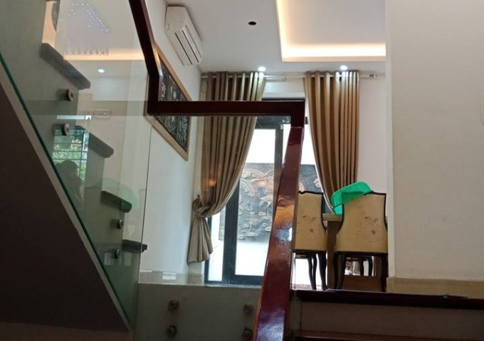 Mặt phố Nguyễn Lương Bằng, 65m2, 5 tầng, thang máy, giá 20.8 tỷ
