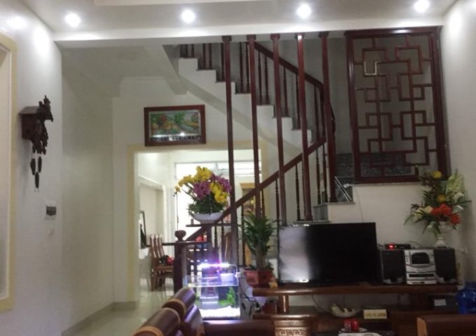 Bán nhà 4 tỷ mặt đường Chu Văn An, khu đô thị Hoà Vượng (Tây Bắc)