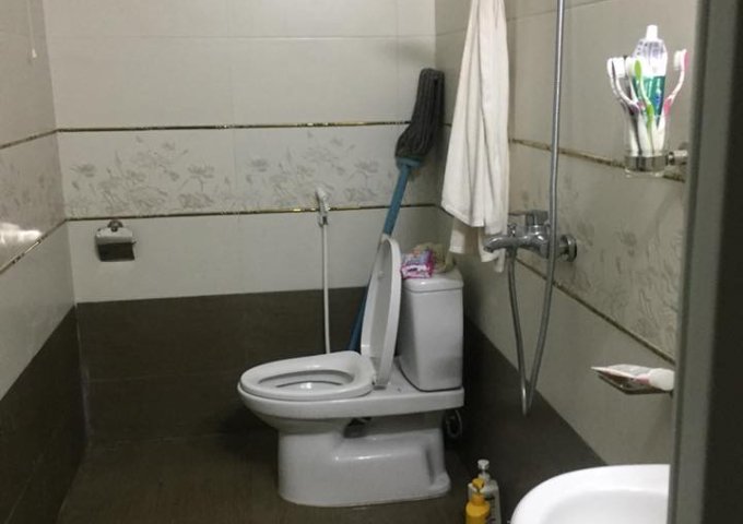 Bán nhà 4 tỷ mặt đường Chu Văn An, khu đô thị Hoà Vượng (Tây Bắc)