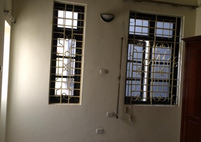 Bán nhà ngõ 444 Đội Cấn, DT 66m, 4 tầng, MT 5m giá bán 4,3 tỷ ngõ thông ô tô