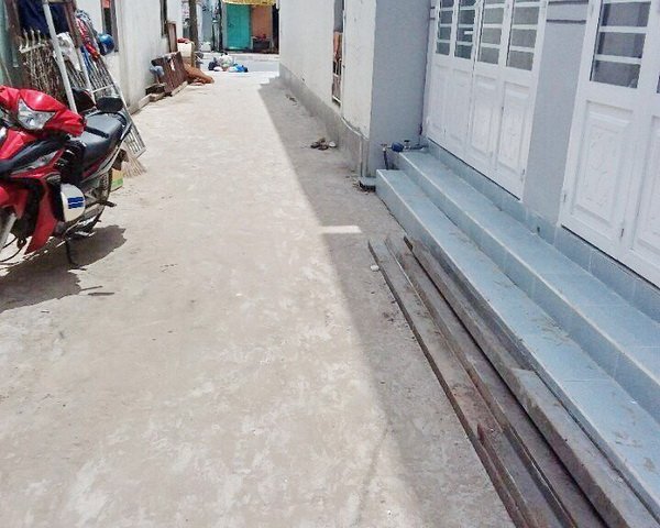 Bán nhà 2 lầu hẻm xe hơi đường Nguyễn Bình, huyện Nhà Bè