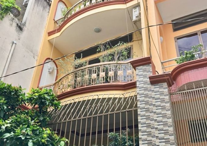 Bán nhà quận 3, Lý Chính Thắng, 63m x 5T, nhà đẹp, hẻm 5m, gần đường, giá chỉ 8 tỷ.