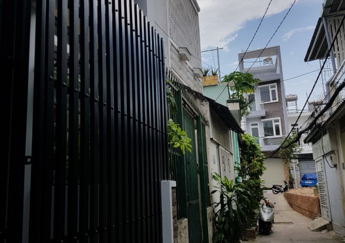 Bán nhà gần nhà thờ Bến Hải, P. 5, Gò Vấp, giá: 3,15 tỷ